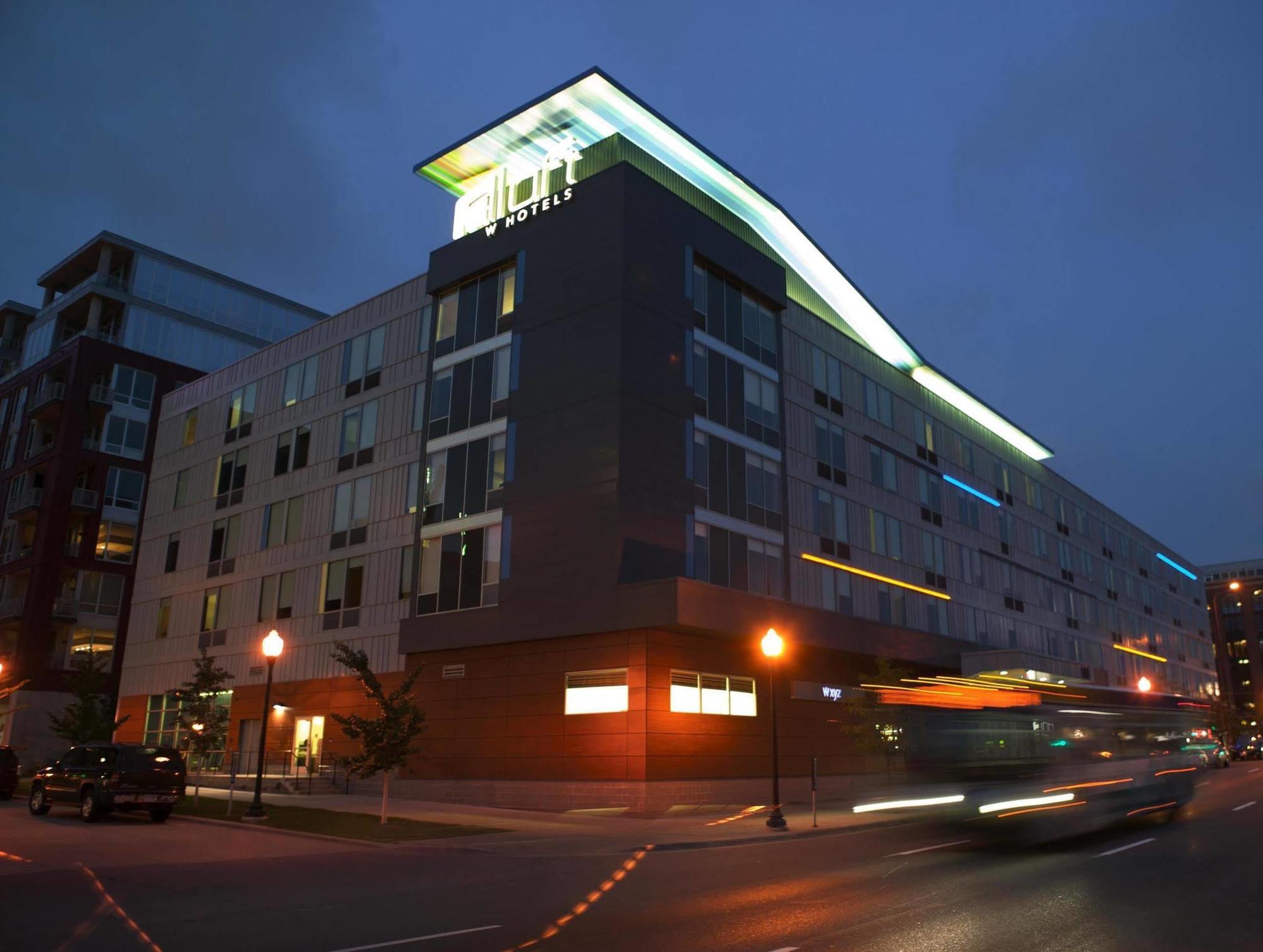 Aloft Minneapolis Bagian luar foto